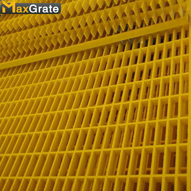 Rectangular mesh fiberglass grating